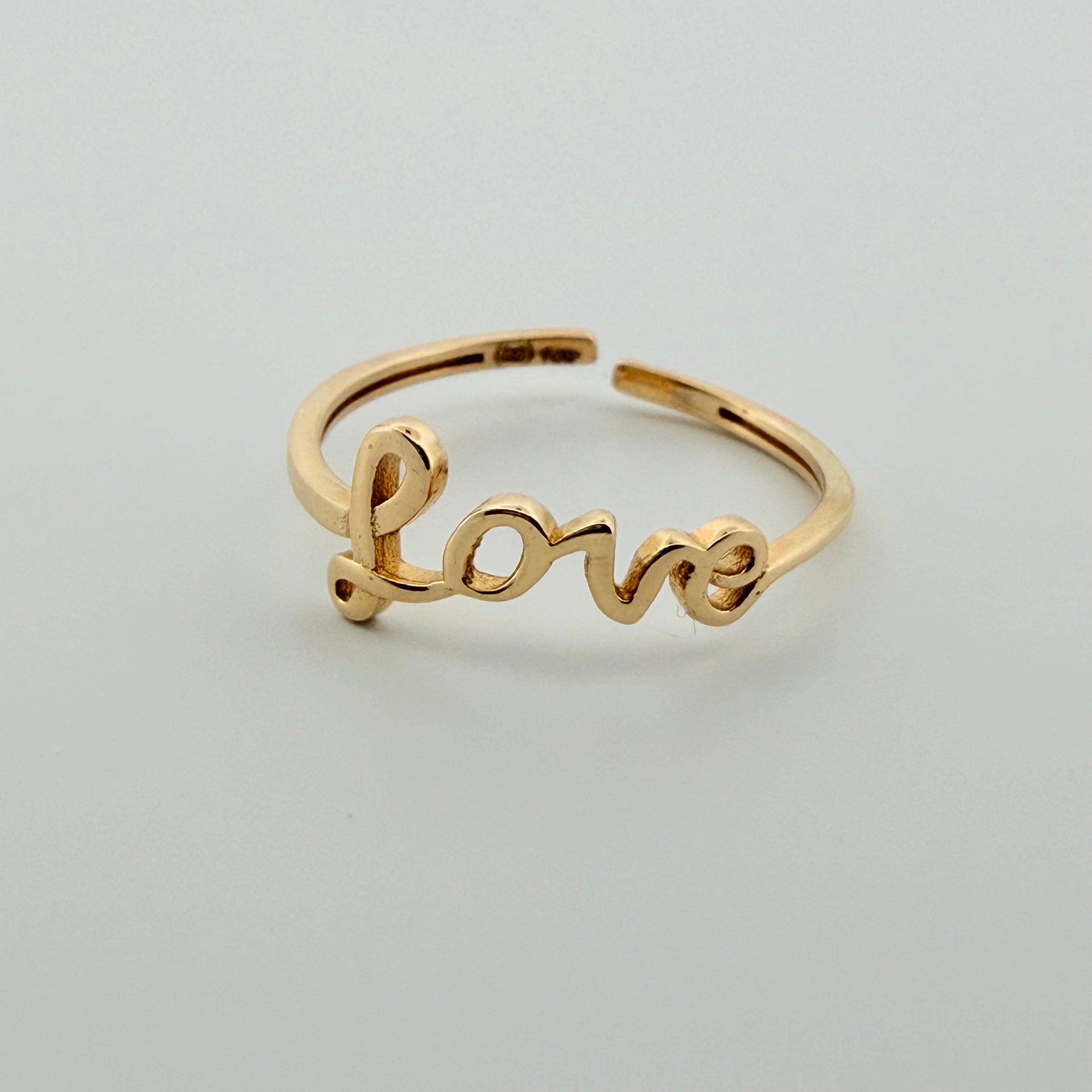 LOVE Ring